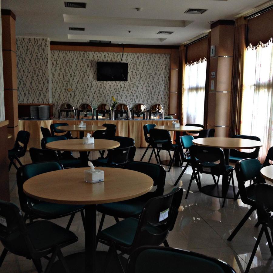 Greensa Inn Σουραμπάγια Εξωτερικό φωτογραφία