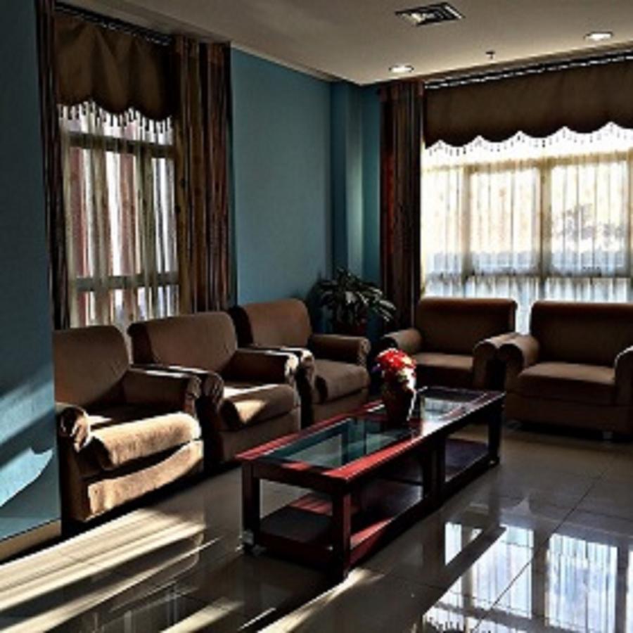 Greensa Inn Σουραμπάγια Εξωτερικό φωτογραφία